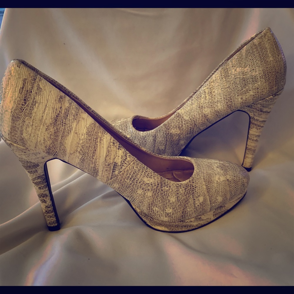 Size 10 Charlotte Russe Snakeskin Pump